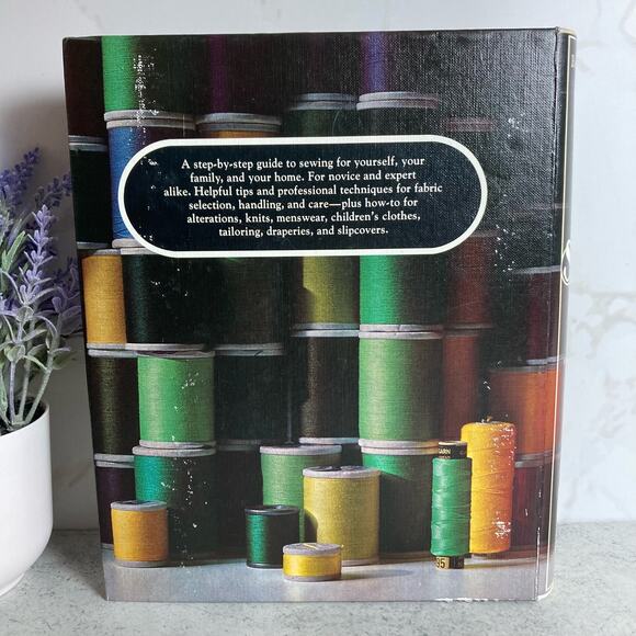 VTG Better Homes & Gardens Sewing Book - Picture 4 of 6